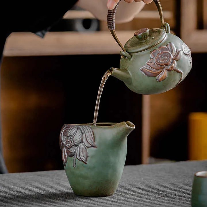 طقم إبريق شاي من الفخار بتصميم ريترو كونغ فو ,Retro Kung Fu Design Pottery Teapot Set