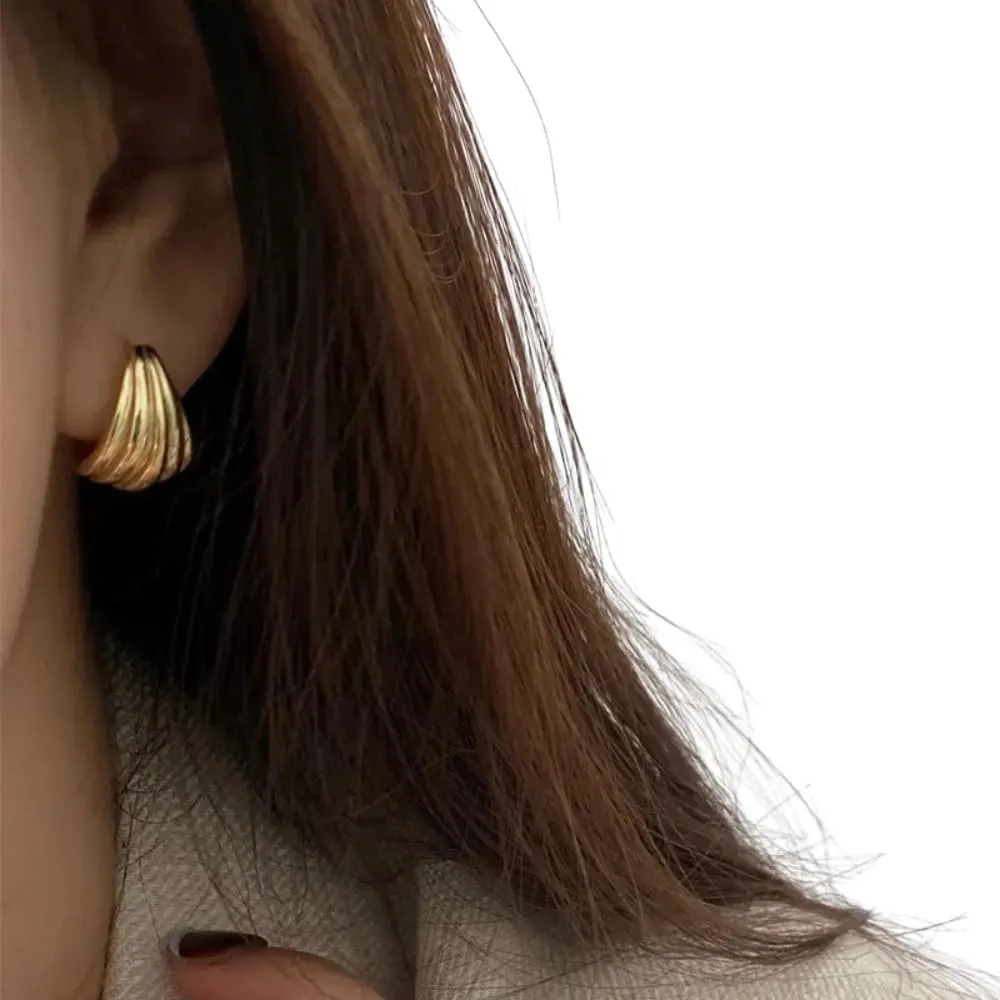 925 Sterling Silver Shell Wide Hoop Huggie Earrings - 18K Gold Plated (silver)
