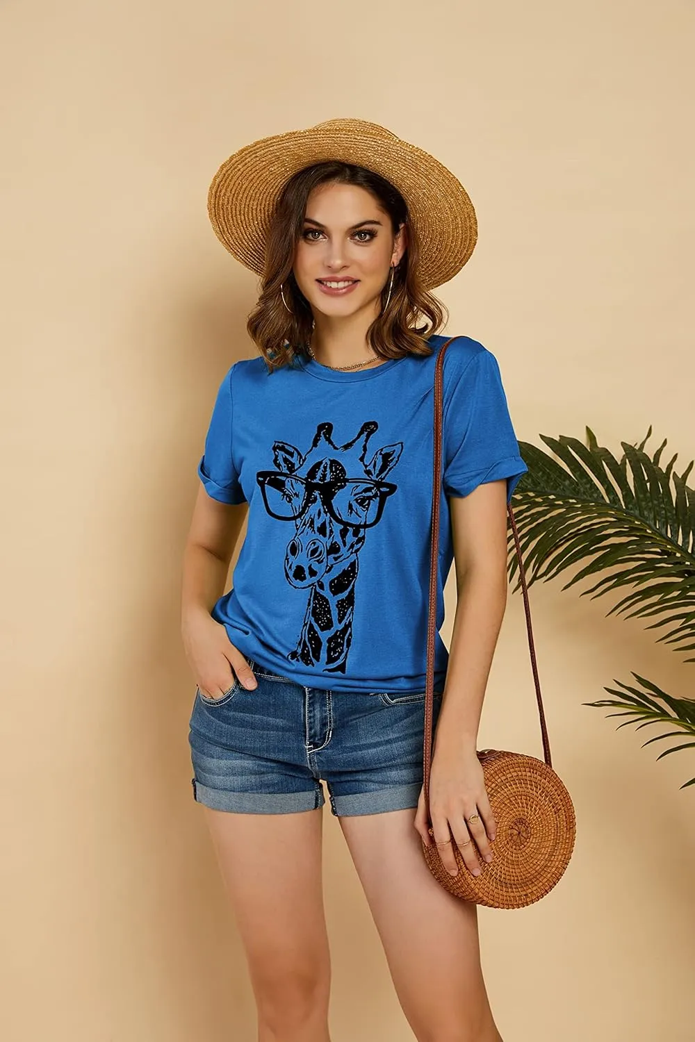 Auburet Womens Giraffe T Shirt Summer Funny Graphic Short Sleeve Crewneck Tees Casual Shirt Tops