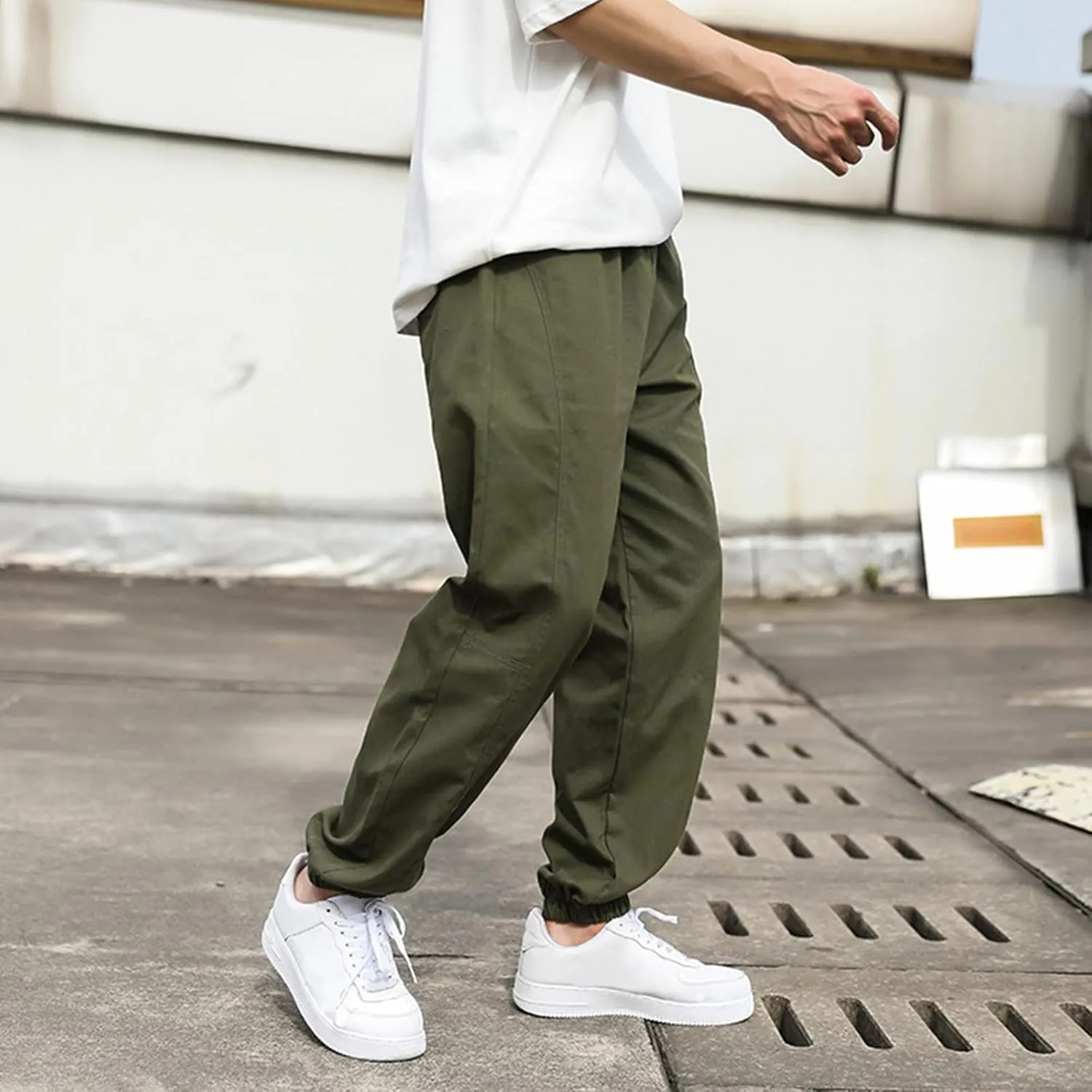 Cargo Pants for Men Relaxed Fit Athletic Pants Men Running Training Workout Casual Pants Slim fit with Zipper Pockets