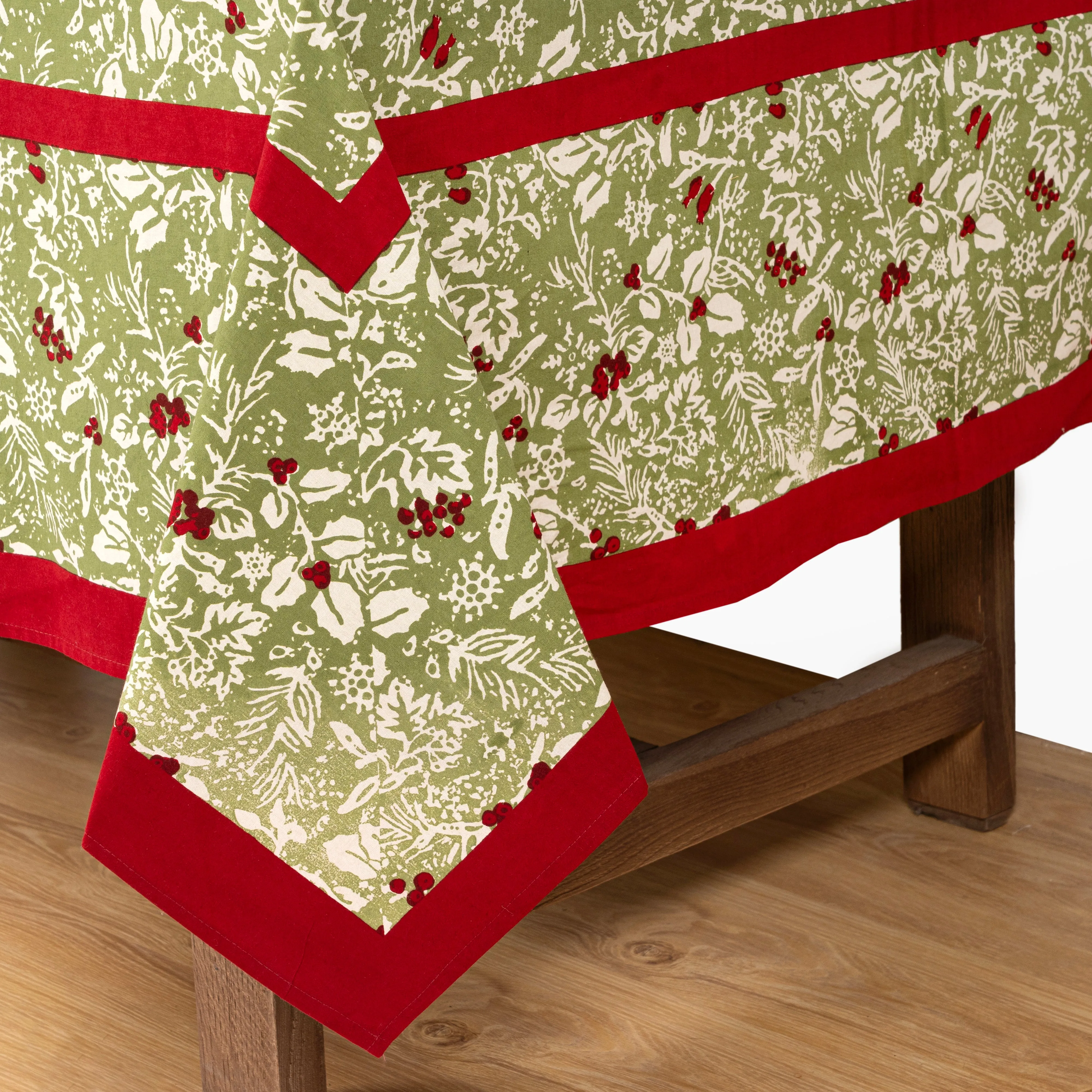 French Tablecloth Baies de Houx Red & Green