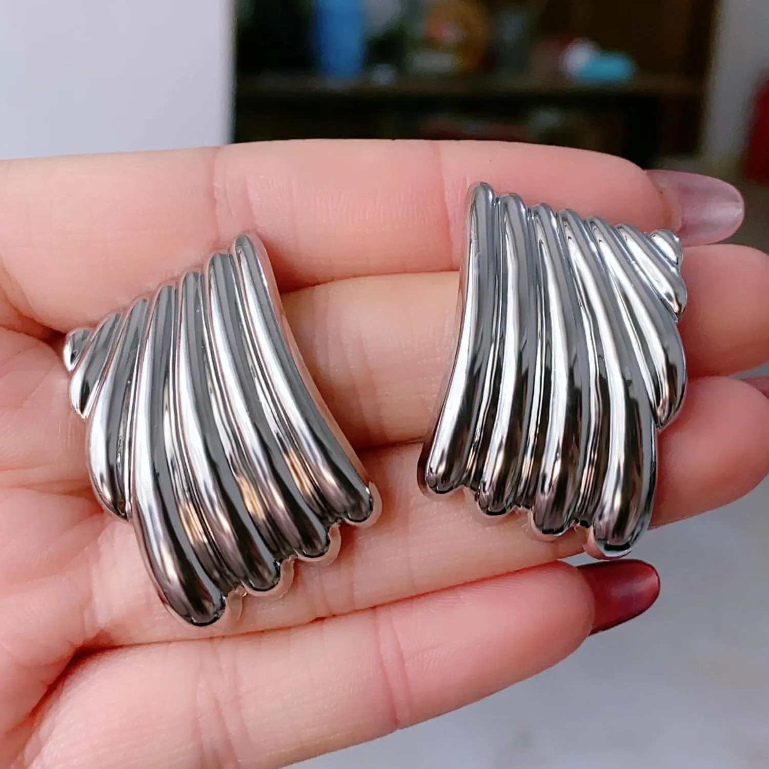 Gold Statement Earrings for Women Trendy Chunky Gold Square Earrings Textured Stud Earrings for Women Lightweight Big Shell Wings Drop Earrings for Her