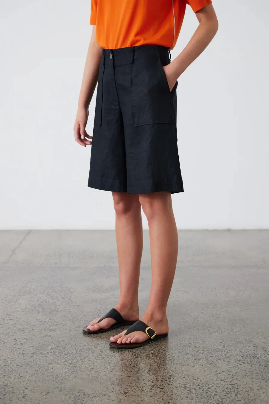 Granada Short Black