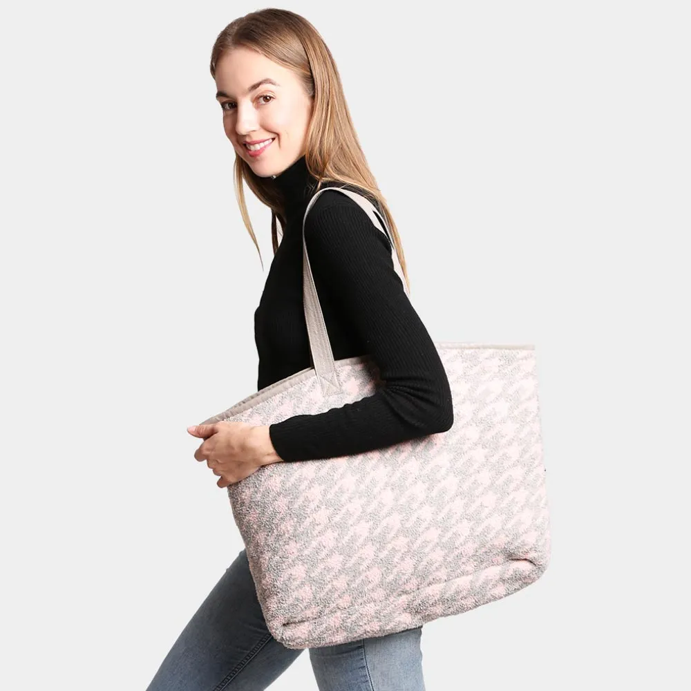 iLLASPARKZ Houndstooth Patterned Tote Bag
