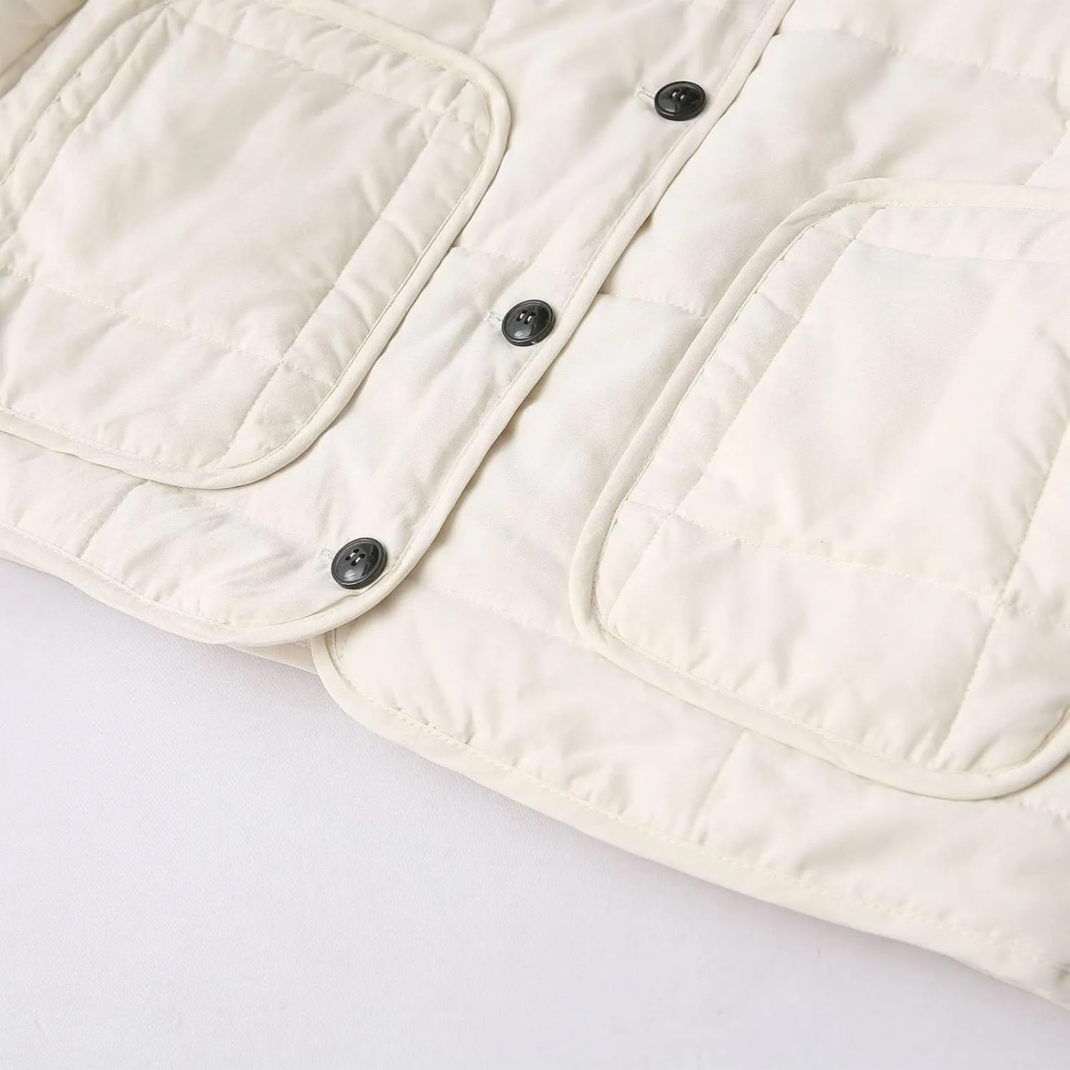 Lightweight Plus Size Puffer Jacket for Women Solid Button Down Round Neck Down Coats Outwear with Pockets