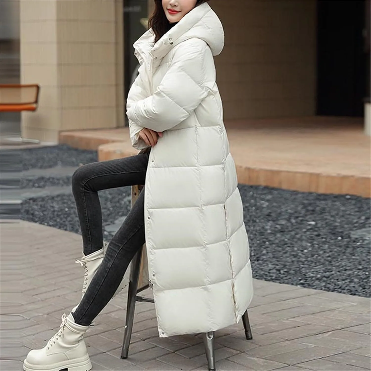 Women's Long Quilted Down Jacket Winter Thickened Hooded Zip Up Thermal Maxi Length Outwear Windproof Puffer Jackets