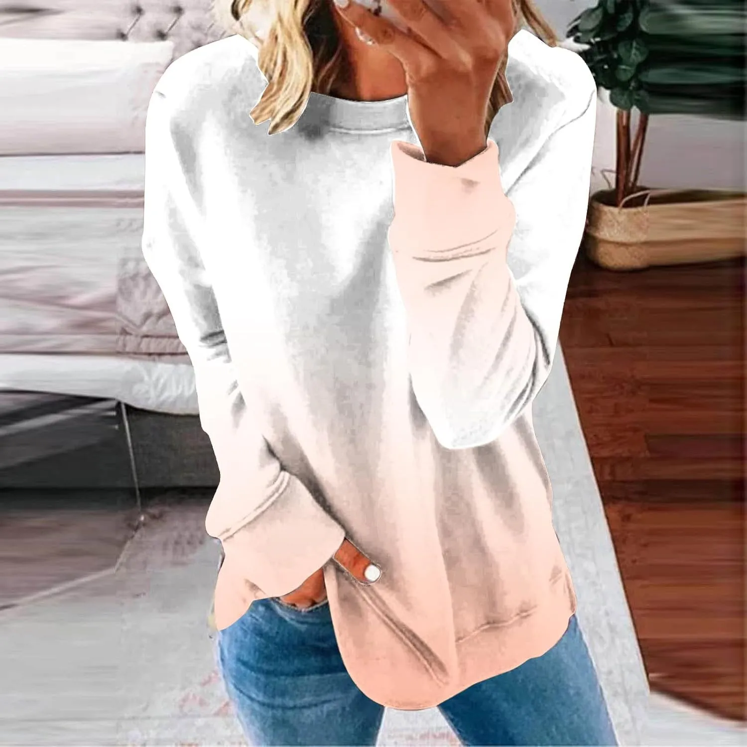 Womens Oversized Sweatshirts Hoodies Casual Long Sleeve Crew Neck Pullover Tops Fashion Gradient Color Sweater