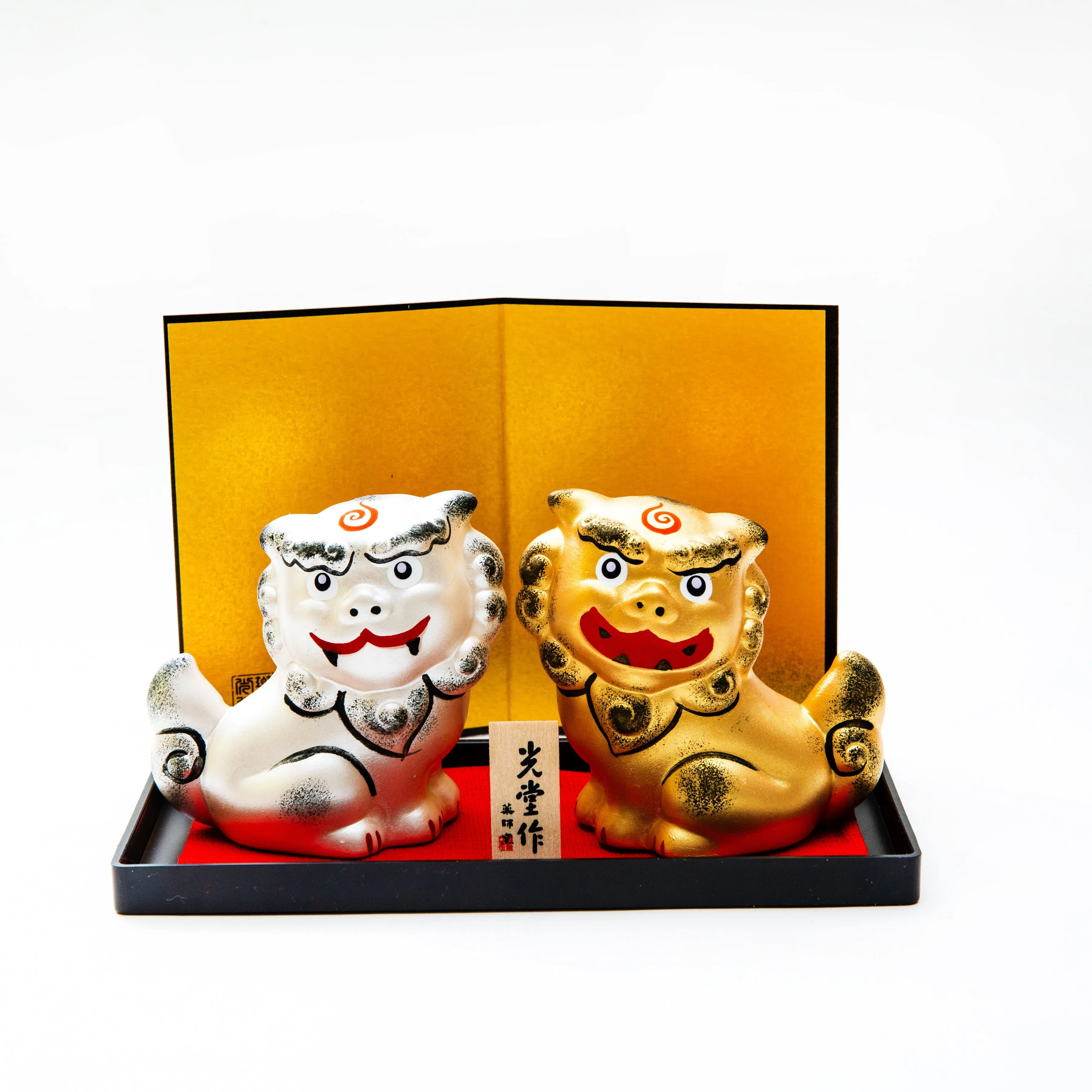 Yakushigama Ceramic Shisa Lion Pair - Elegantly Crafted Okinawan Guardian Statues
