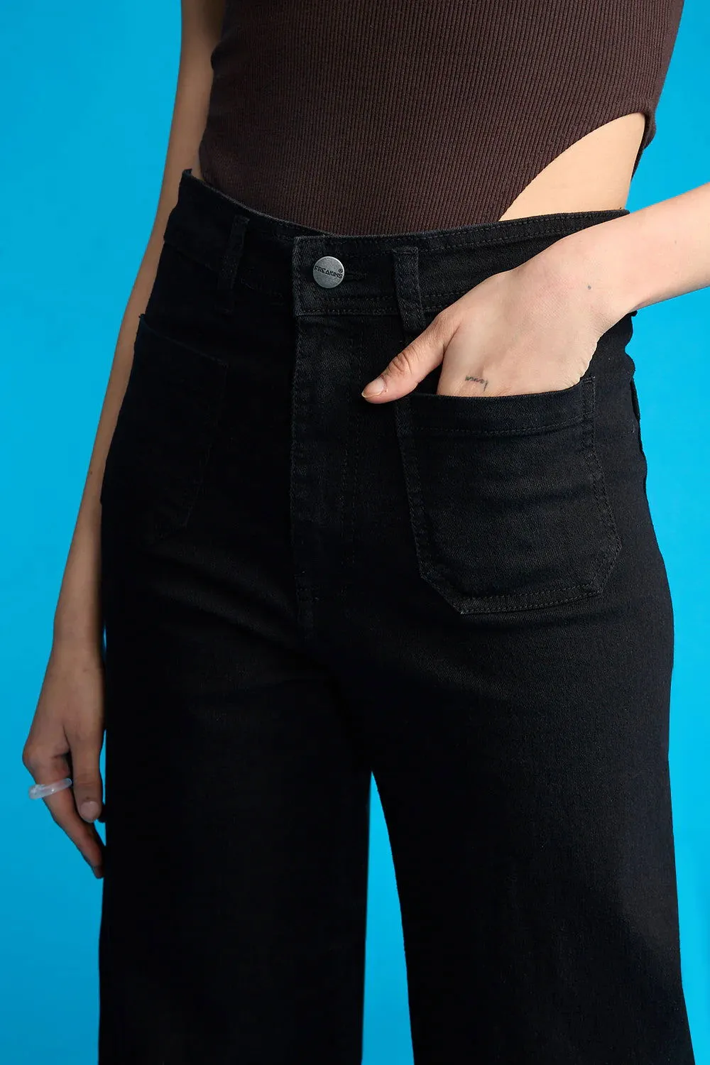 ZARA Black Utility Pocket Wide-Leg Frayed Hem Jeans.